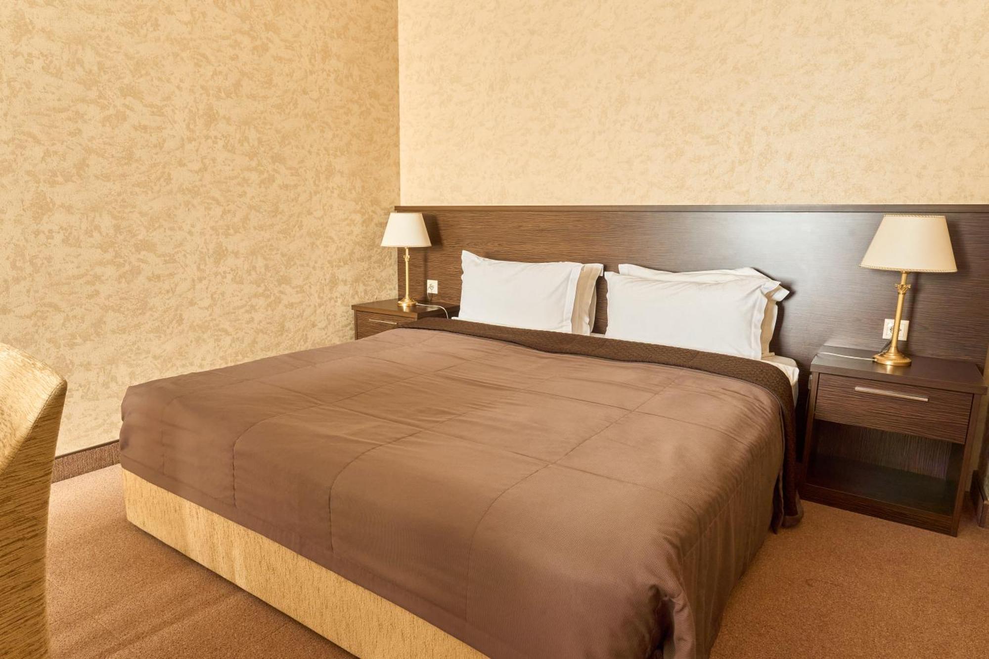 Kainar Hotel Çimkent Dış mekan fotoğraf